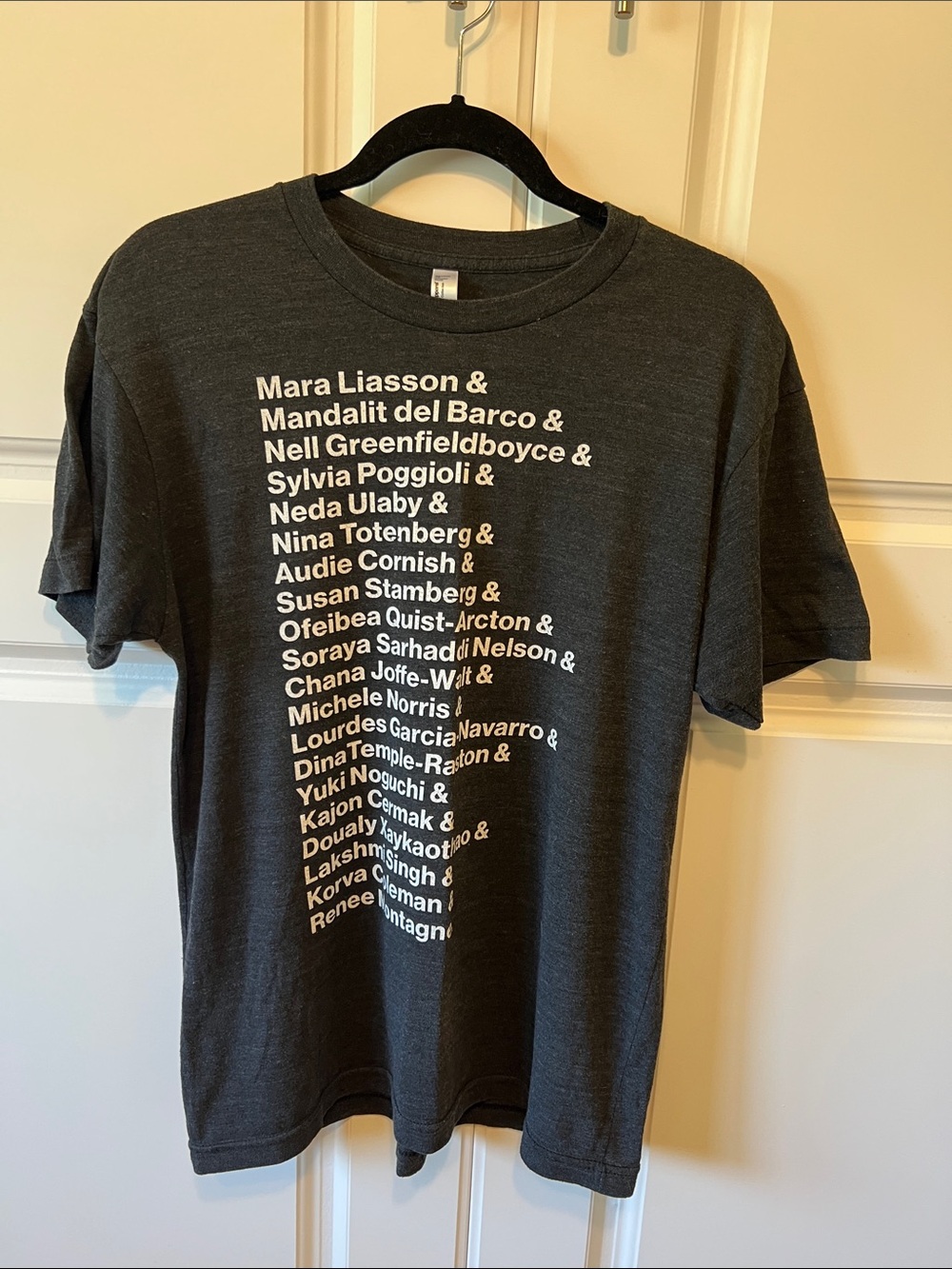 Vintage Women of NPR T-Shirt Gray M